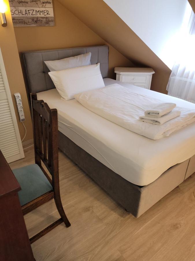 Hotel Franken An Der Messe Francfort-sur-le-Main Extérieur photo