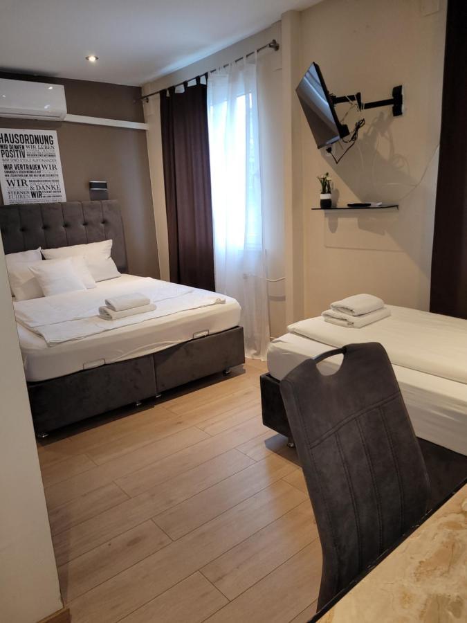 Hotel Franken An Der Messe Francfort-sur-le-Main Extérieur photo