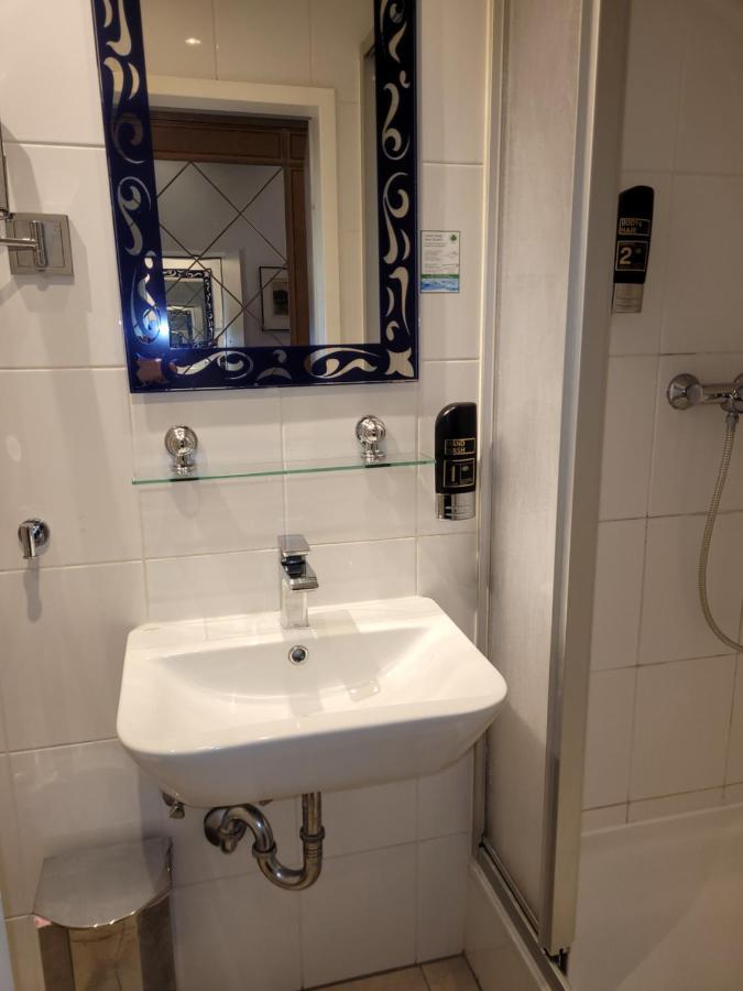 Hotel Franken An Der Messe Francfort-sur-le-Main Extérieur photo